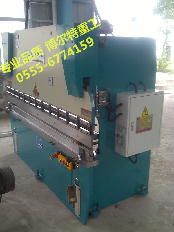 80噸2米5液壓折彎機(jī)_副本