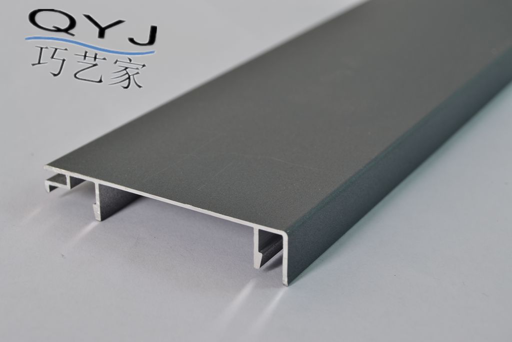 鋁合金踢腳線，巧藝牌75