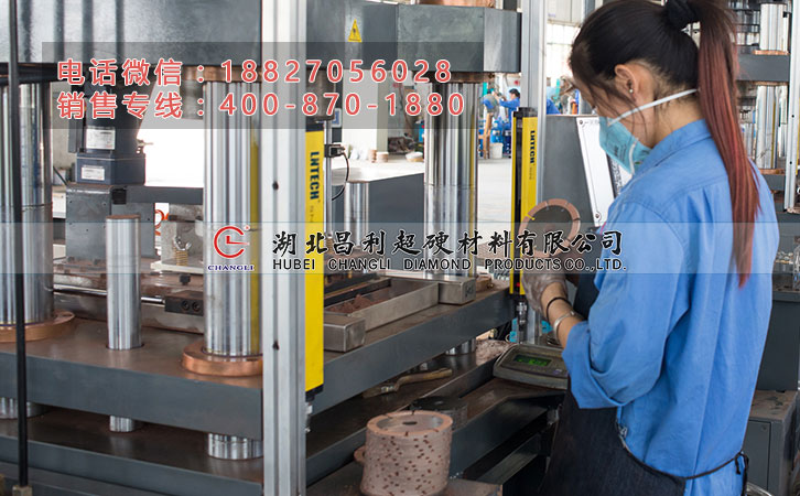 1476772498595303.jpg 湖北昌利生產(chǎn)車間10.jpg