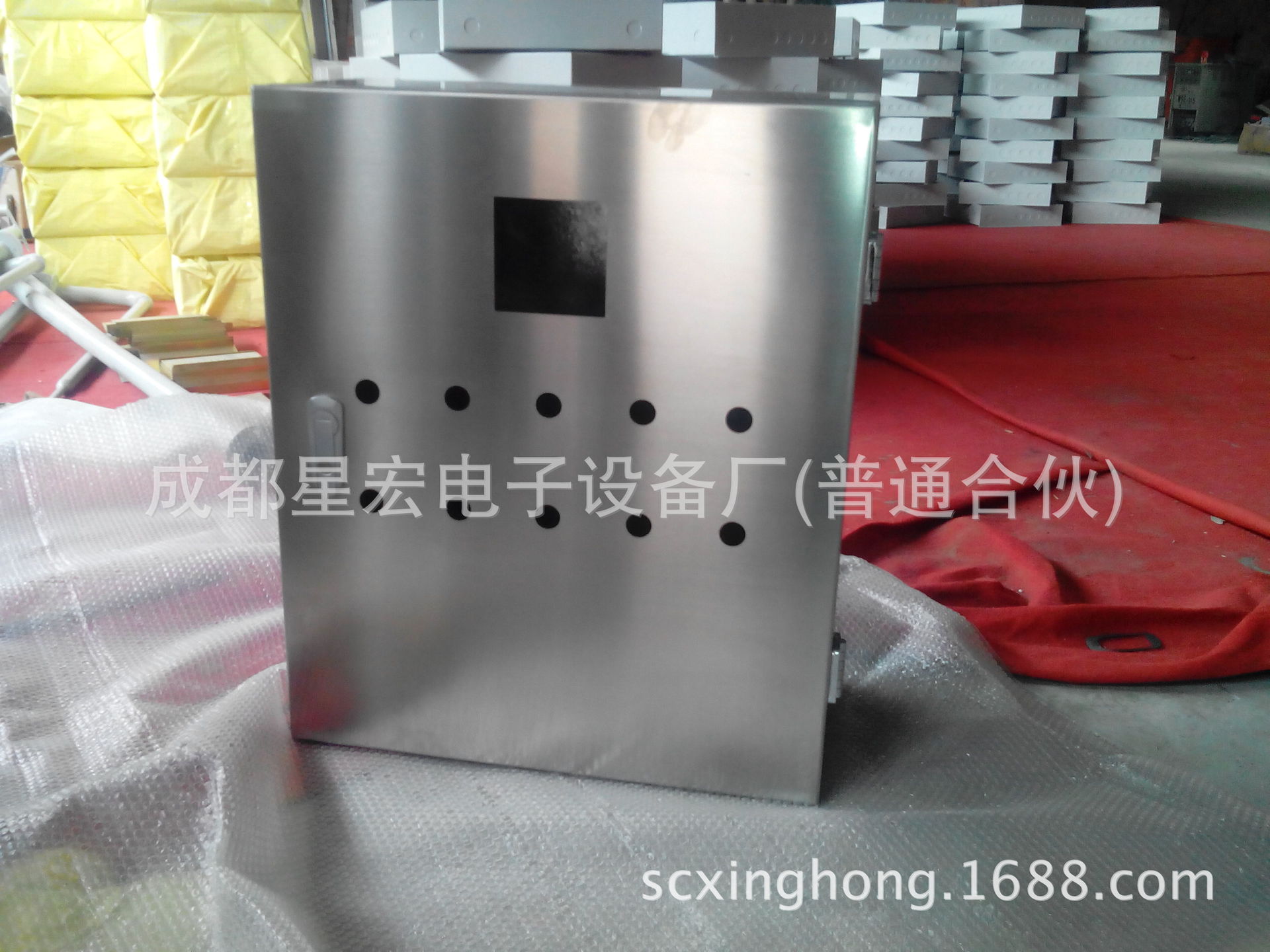 不銹鋼機(jī)箱