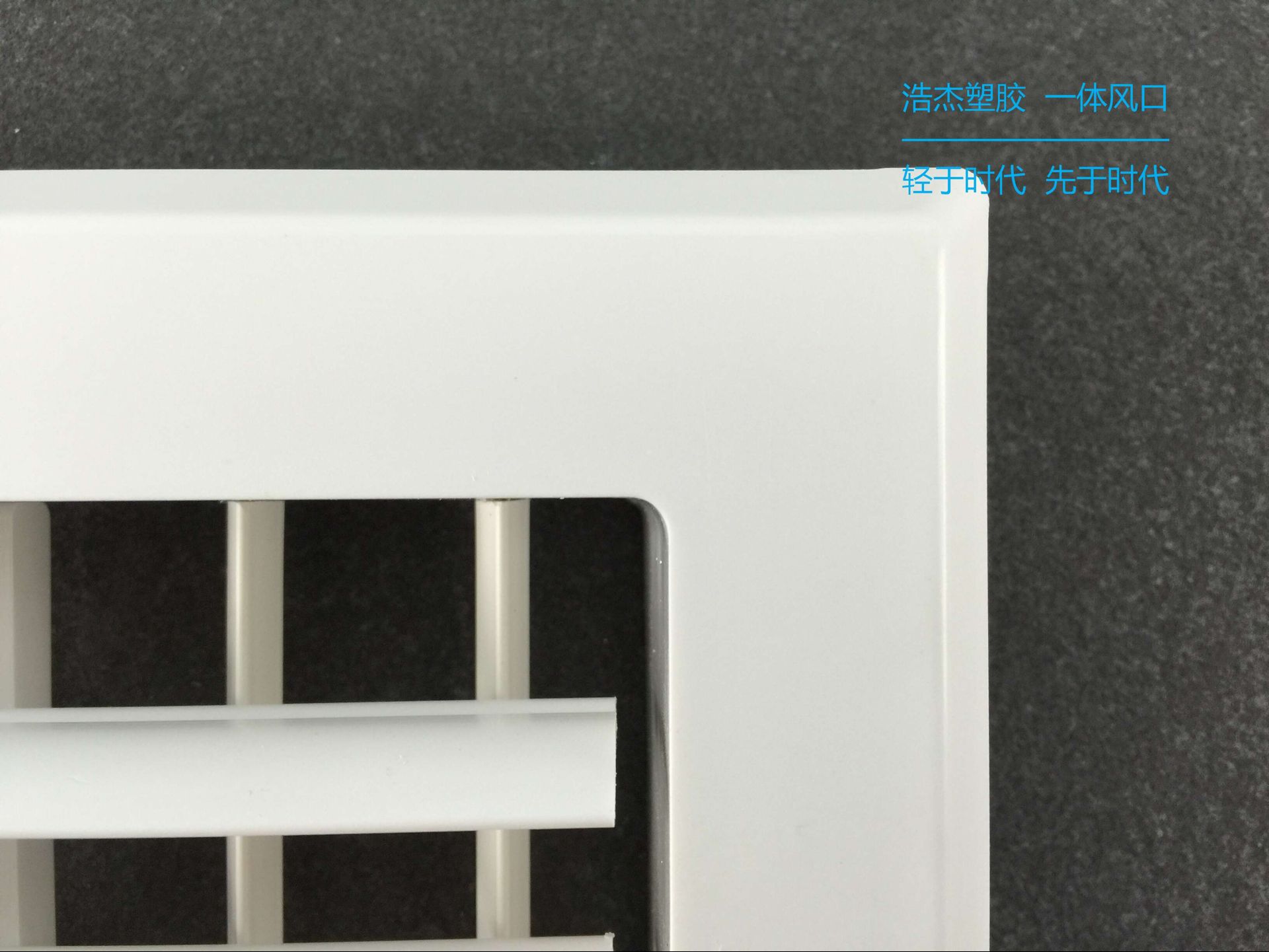 1473598560680061.png 3.png