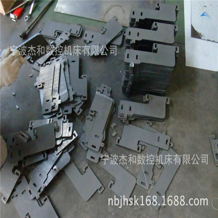 1456931007_329840698